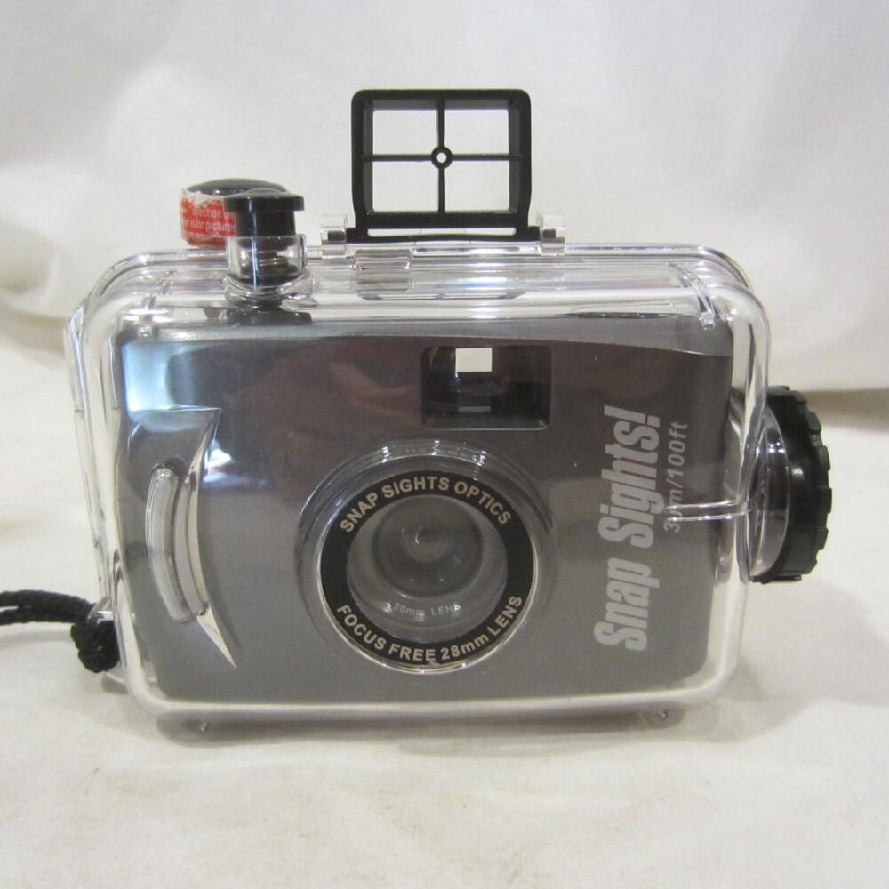 SNAP SIGHTS 35 mm underwater camera & case